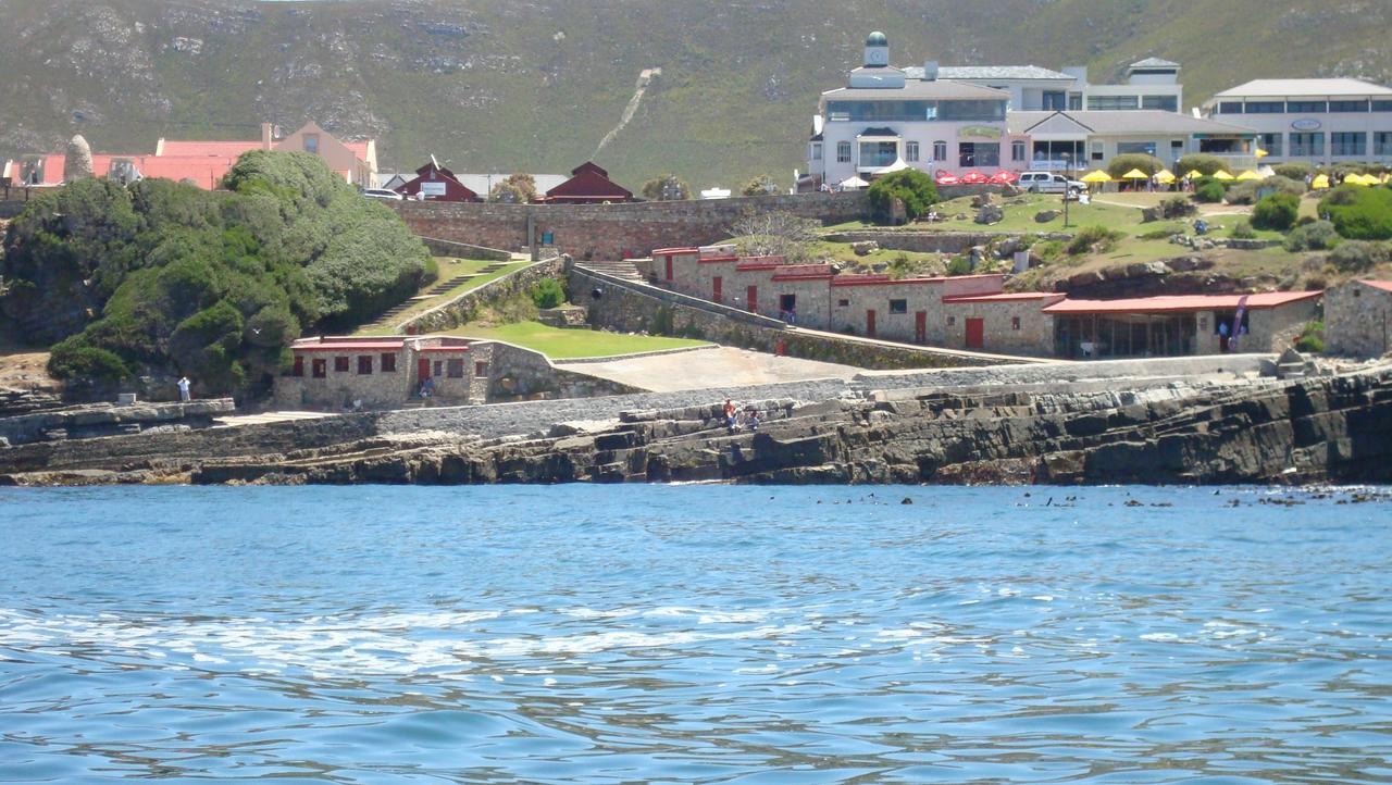 Smuts Ave. Guest Rooms Hermanus Ngoại thất bức ảnh